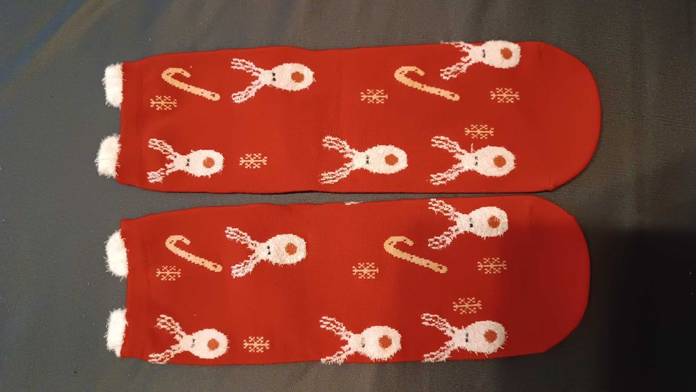 skarpetki z motywem świątecznym