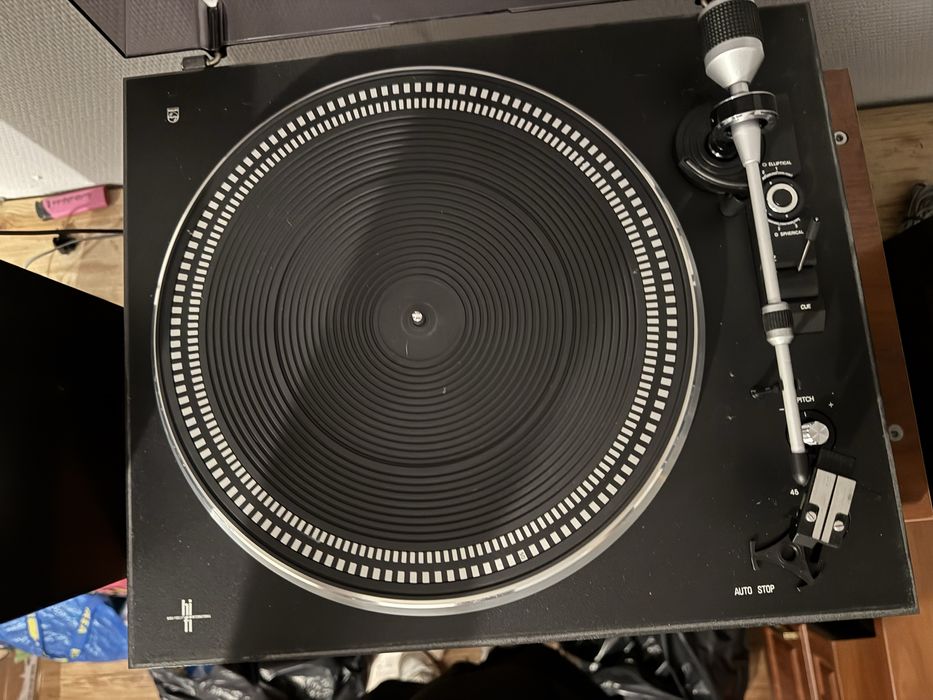 Gramofon Phillips 685 electronic control