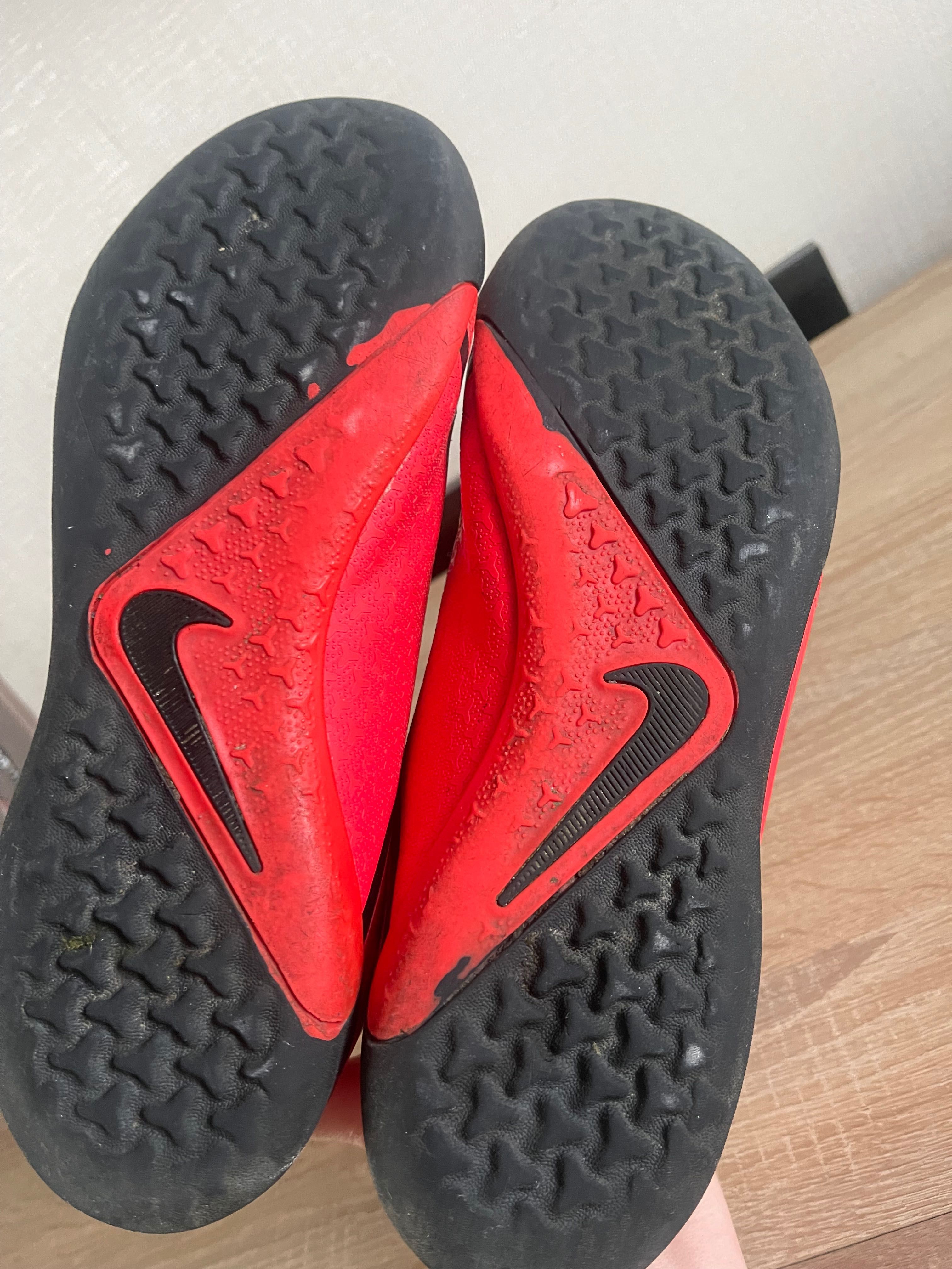 Сороконожки nike оригинал 42,5 размер