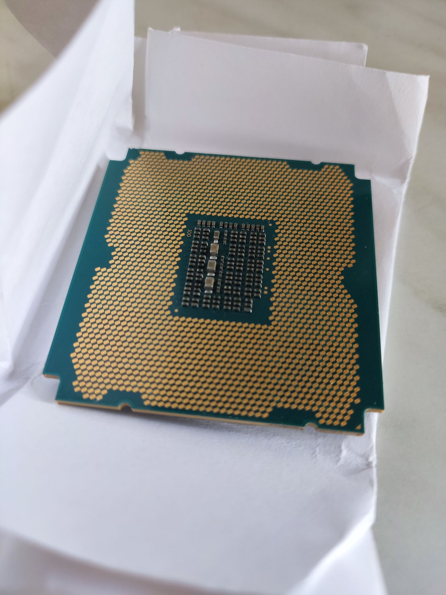 Серверний Intel e5-2697v2