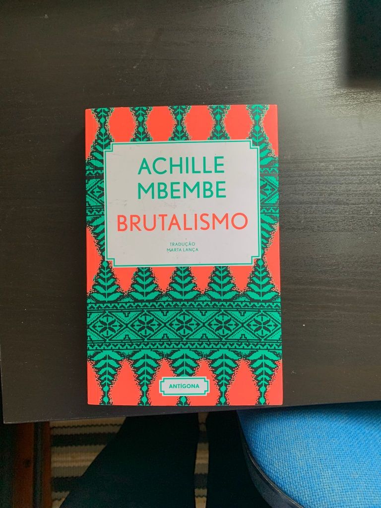 Brutalismo, Achille Mbembe (2020) NOVO