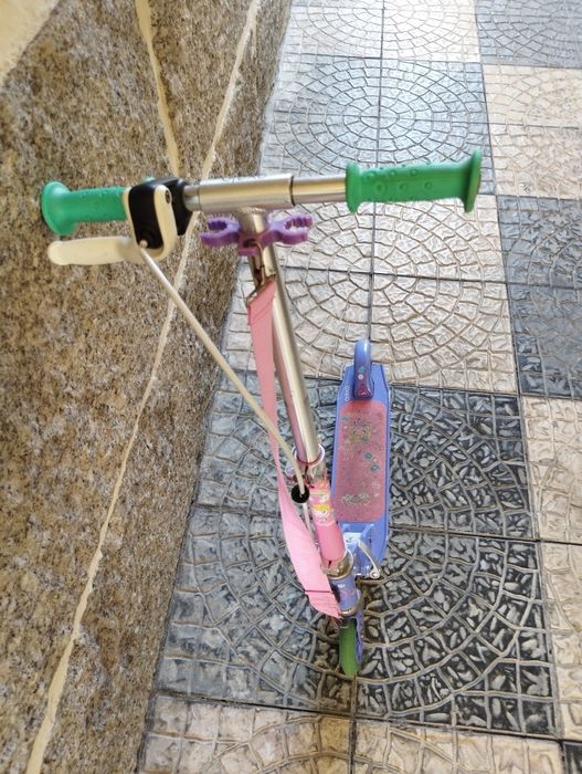 Brinquedos triciclo + skate