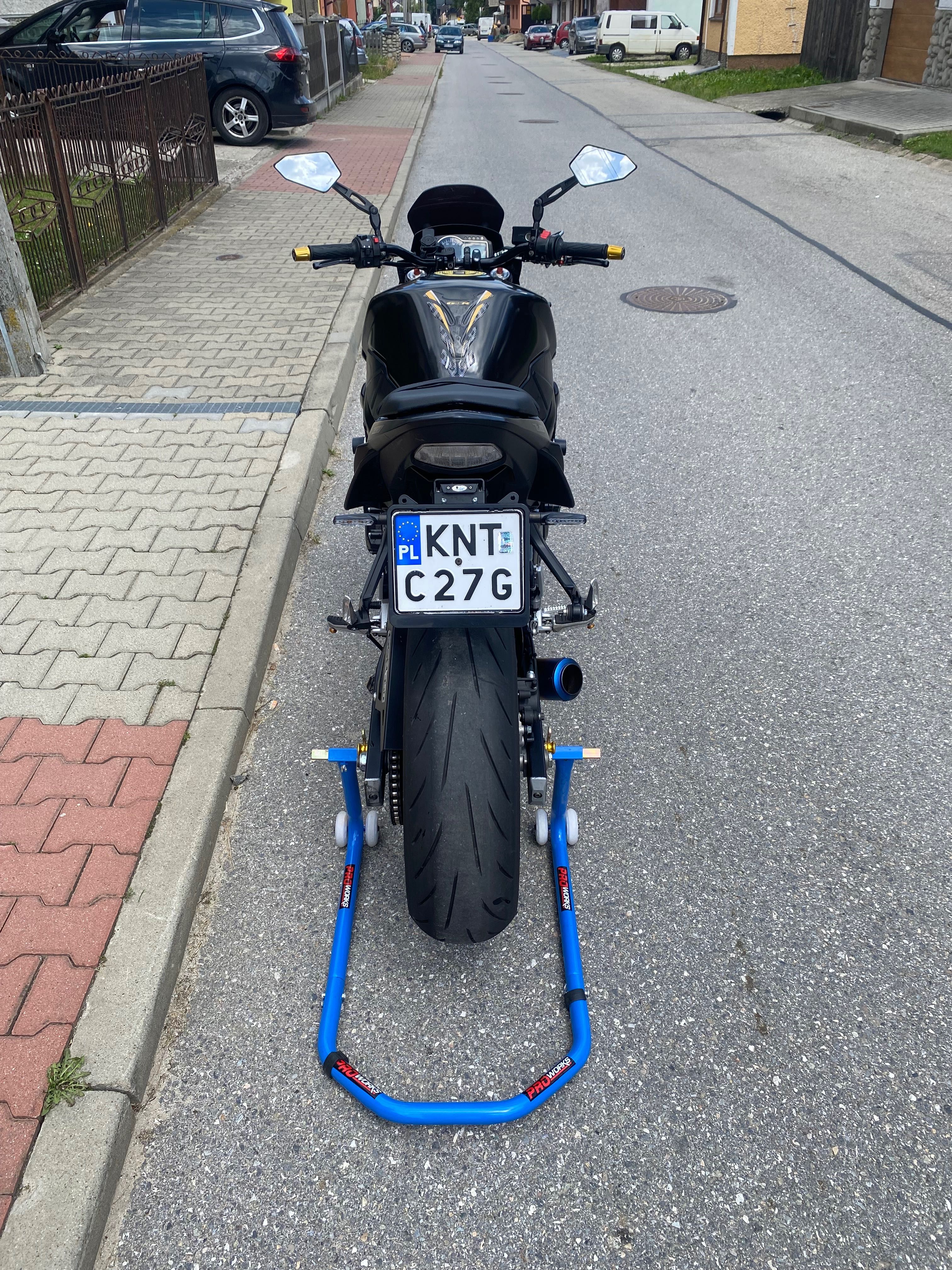 Suzuki gsr 750 ABS