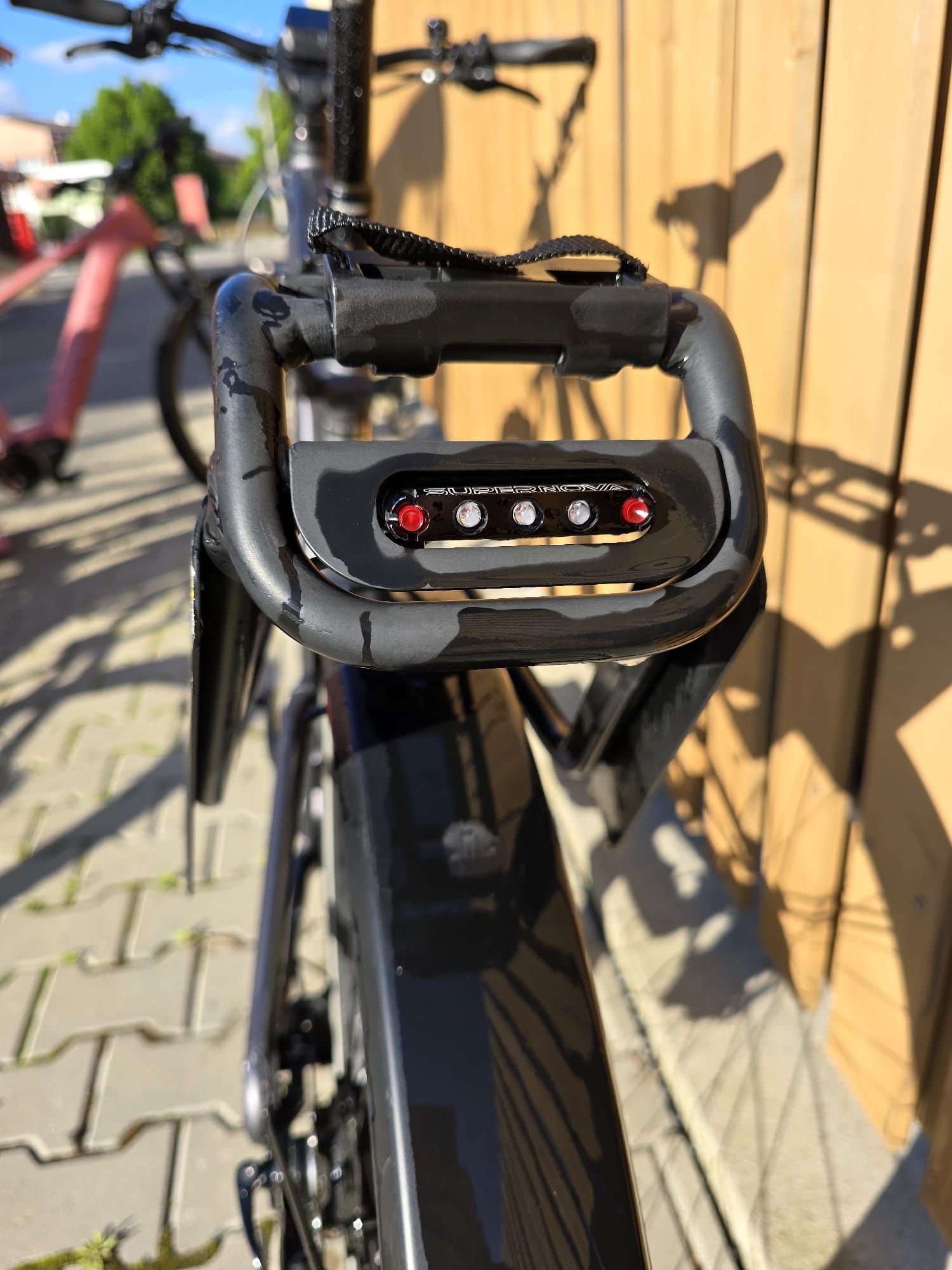 Bicicleta elétrica Riese&Muller Delite Rohloff de 14 velocidades.