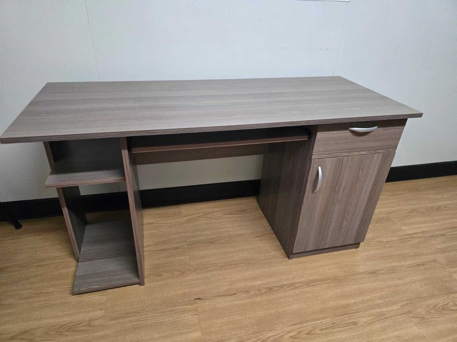 Conjunto escritório - 2 secretárias e 2 armários