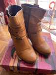 Botas de salto alto, cor camel