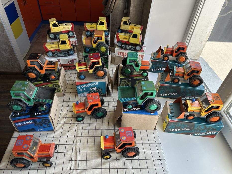 Ігрушка ссср Трактор