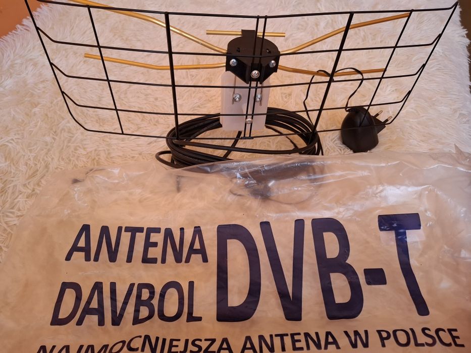 Najmocniejsza antena TV pokojowa DVB-T2 MUX8 FM 4K