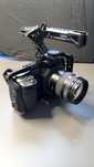 Blackmagic Pocket Cinema Camera 4K + Lumix 12–35 f/2.8 + SmallRig + ak