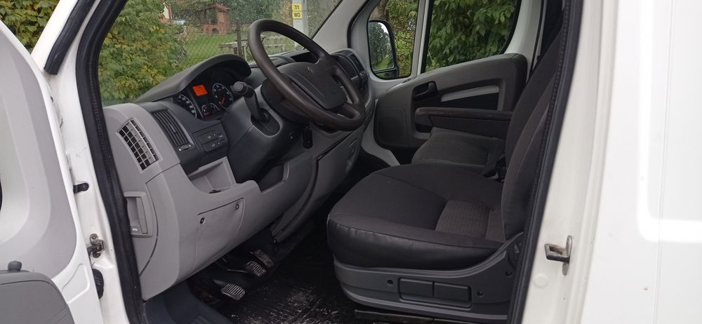 Jumper skrzynia prycza 330 cm