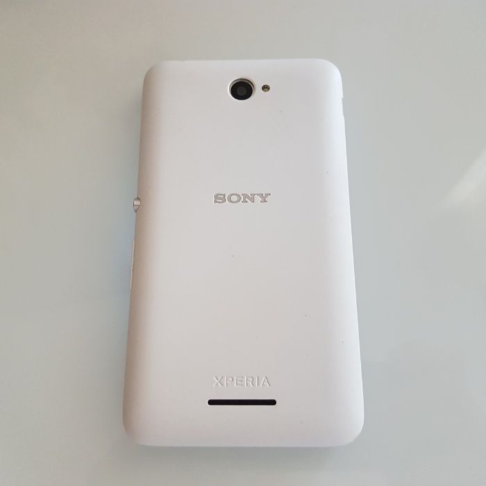 Smartphone Sony Xperia E4 (Dual SIM - 5 Polegadas)