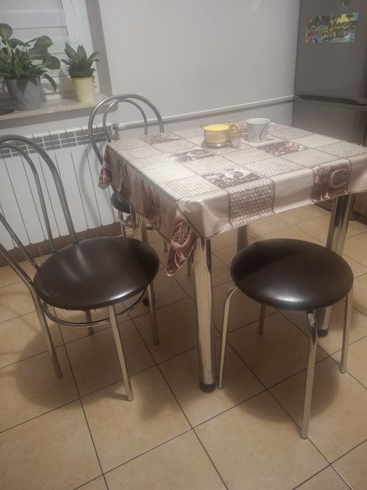 Sprzedam krzesła kuchenne