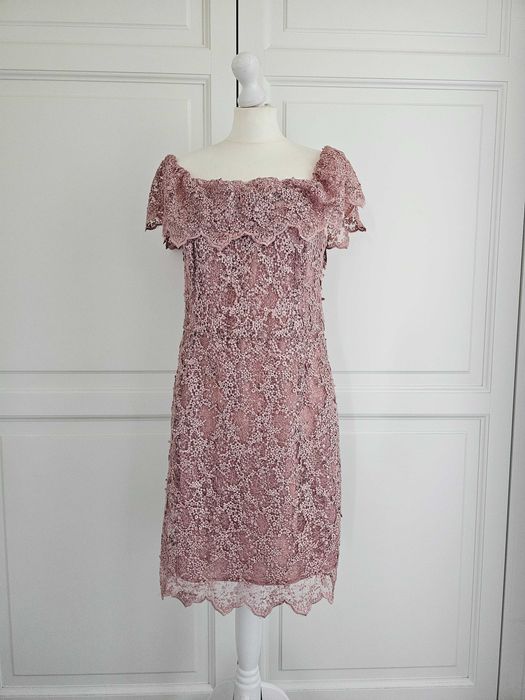 Elegancka sukienka hiszpanka koronkowa Reserve r. 42