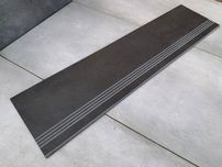 Grafitowe płytki na schody, betonopodobne stopnice 120x30