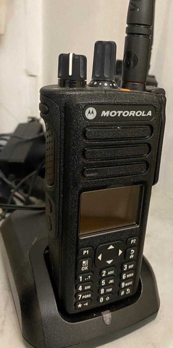 Професійна рація Motorola DP4801. Повний комплект з 2-х радіостанцій