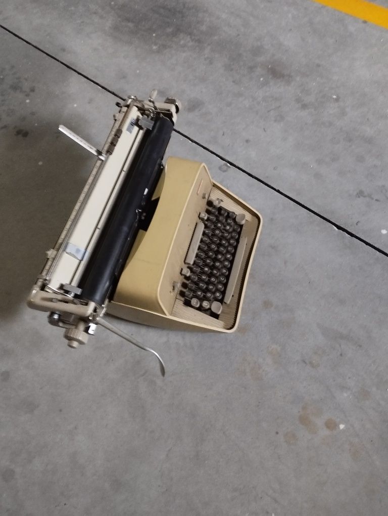 Máquina de escrever