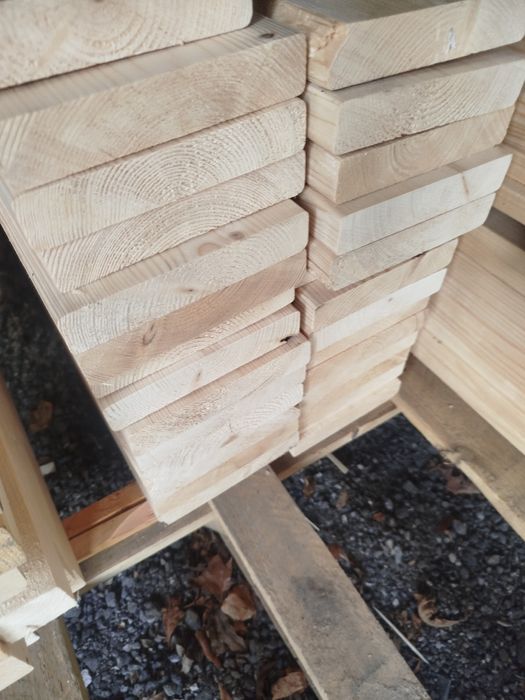 Drewno konstrukcyjne, kantówki,deski strugane