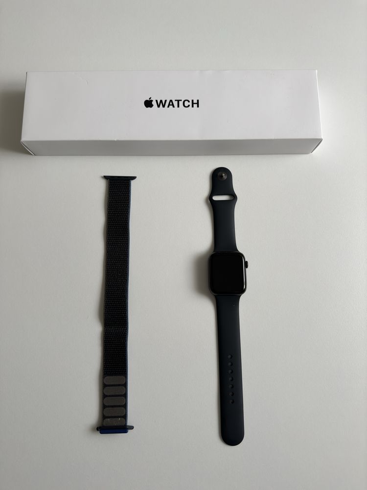 Apple Watch SE Celular 44mm