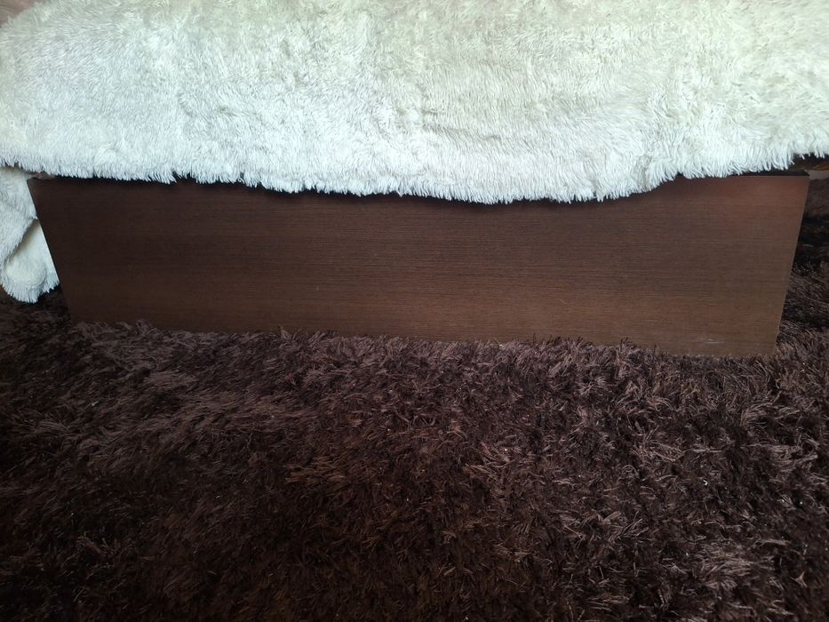 Vendo cama de casal + 2 mesas de cabeceira