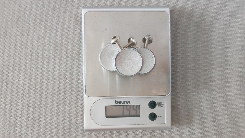 Metalowe uchwyty/ gałki meblowe 3 szt