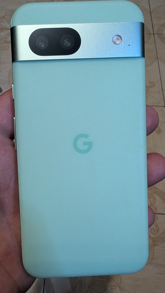 Google Pixel 8a 8/128G Неверлок отличное состояние