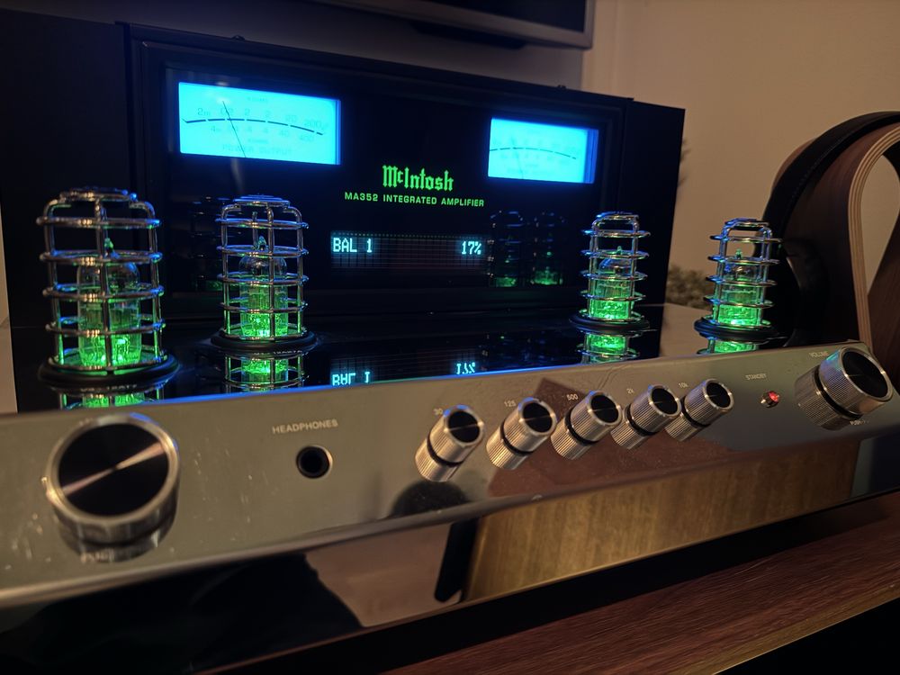 Mcintosh MA352 wzmacniacz hybrydowy