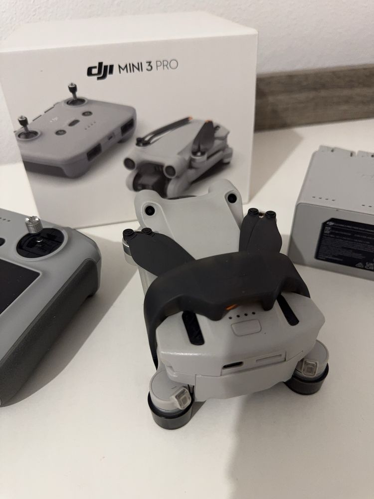 DJI Mini 3 Pro Fly More Combo