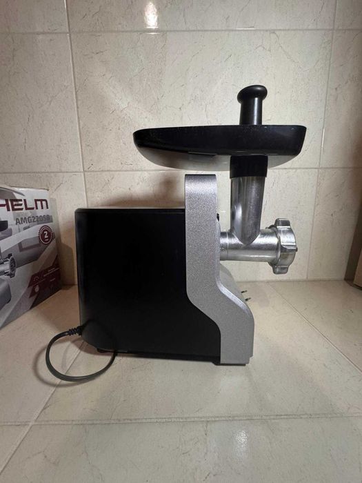 Електрична М'ясорубка з реверсом Grunhelm AMG220SB 2200W Чорний