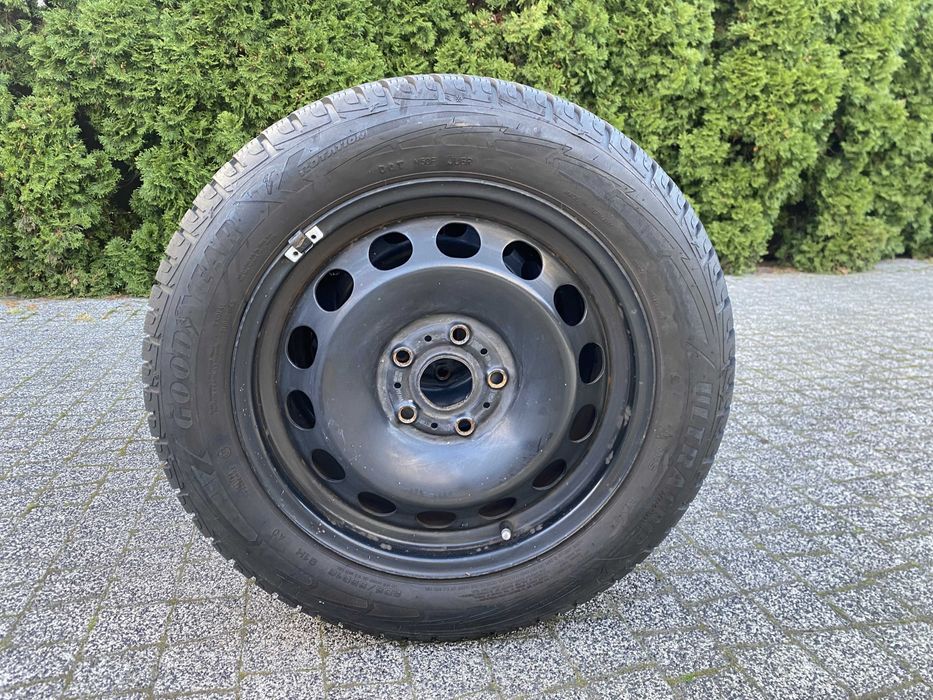 4x opona + felga 5/112 GOODYEAR  205/55/16