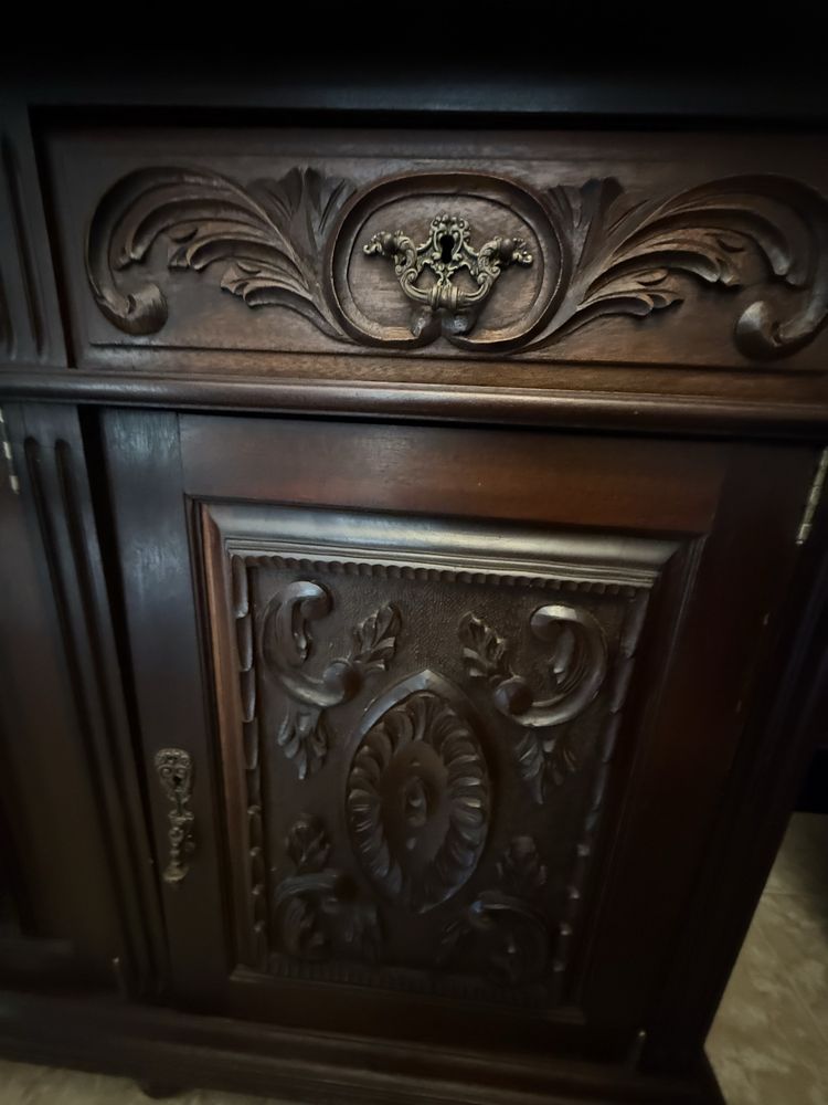 Conjunto de Sala de Jantar Clássico em Madeira Maciça