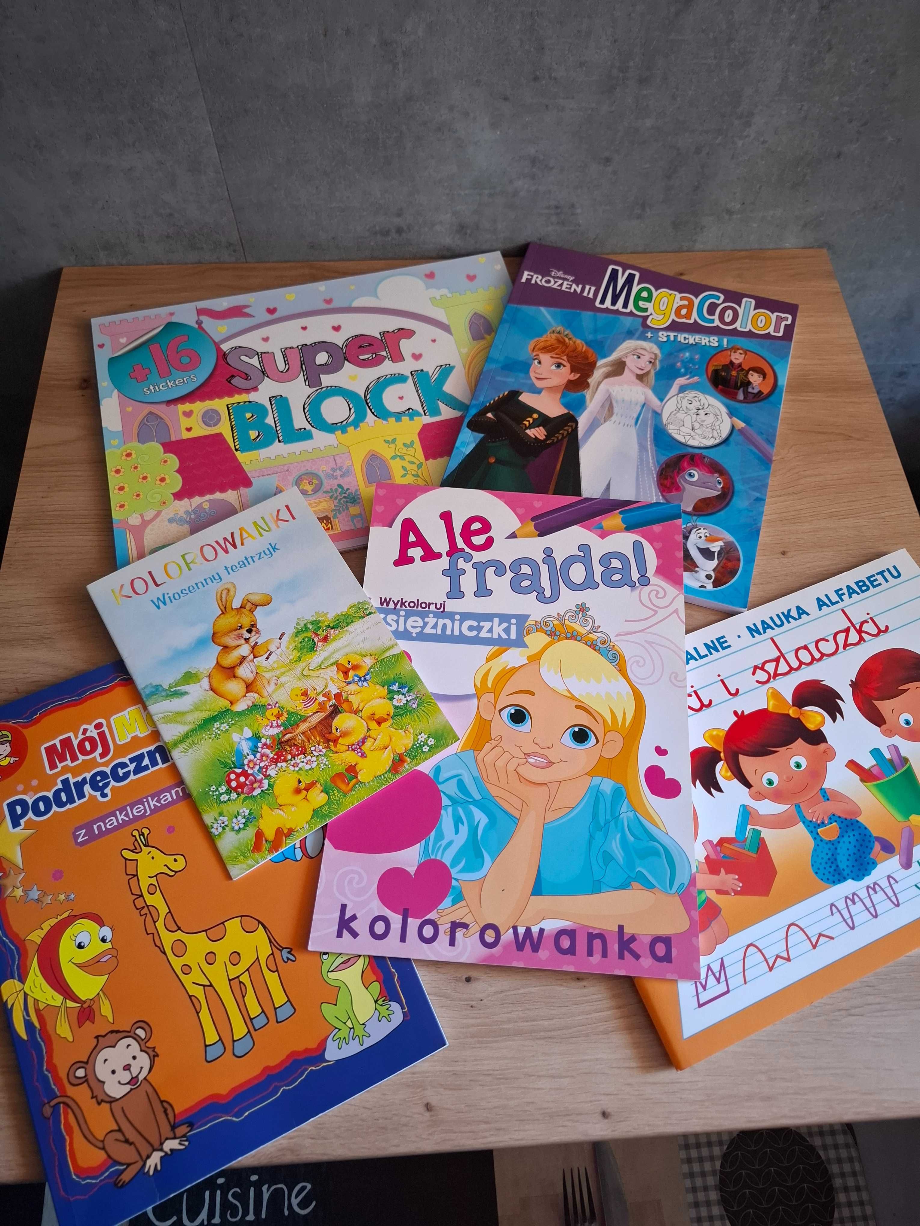Kolorowanki dla dziewczynki Elsa i Anna księżniczki