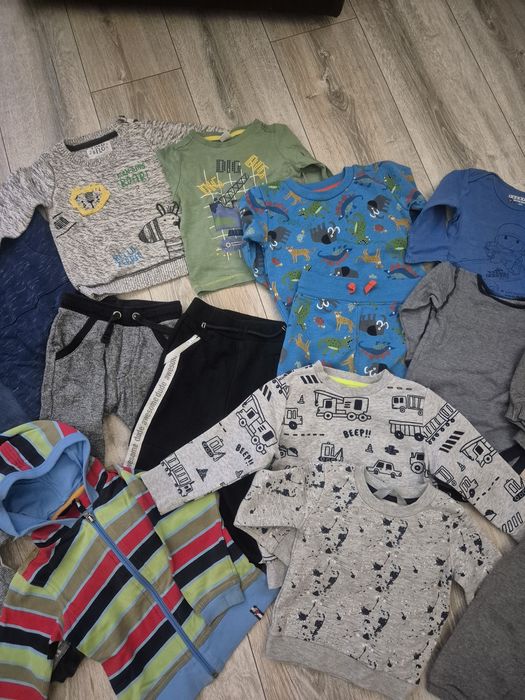 Продам пакет речей для хлопчика