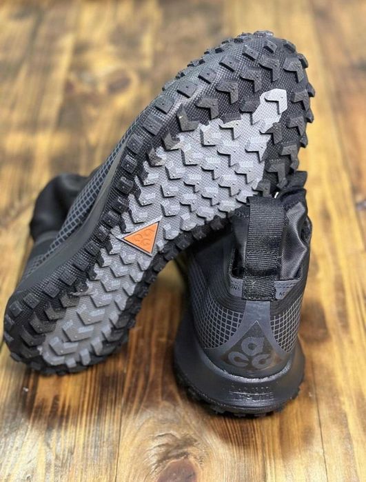 Круті кросівки по крутій ціні!