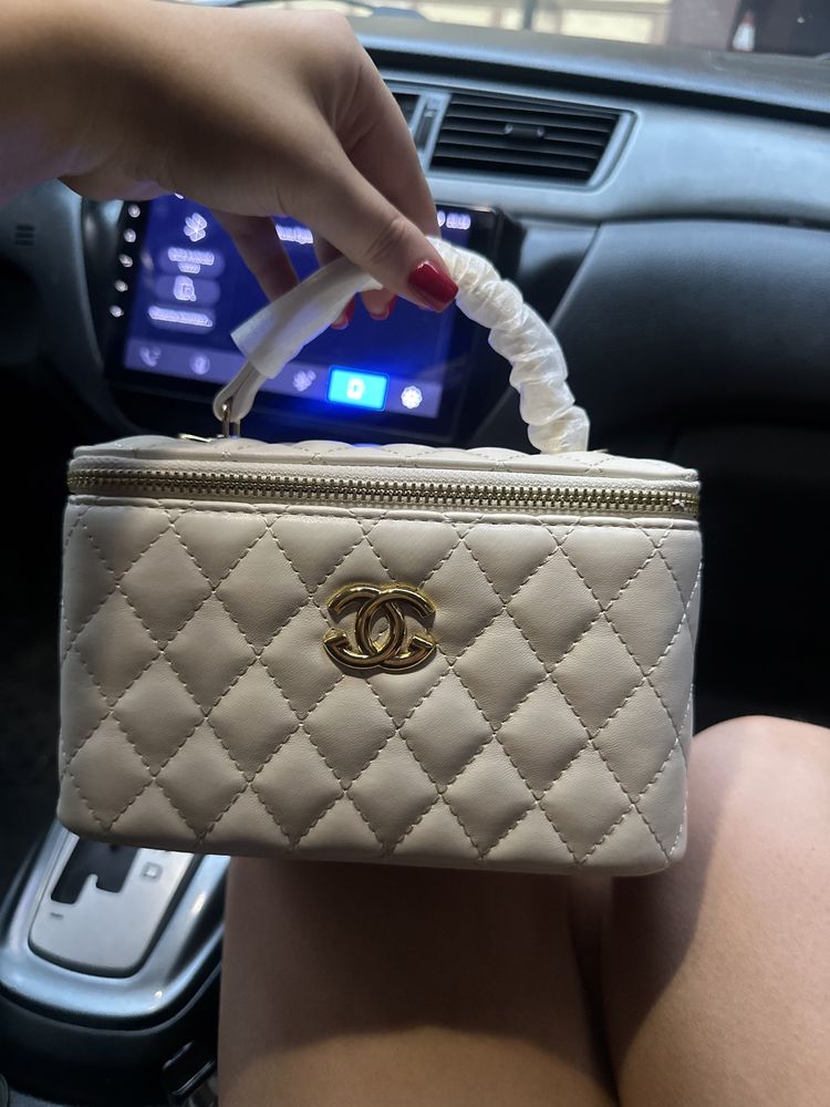 Сумка chanel шанель бочонок квадратная