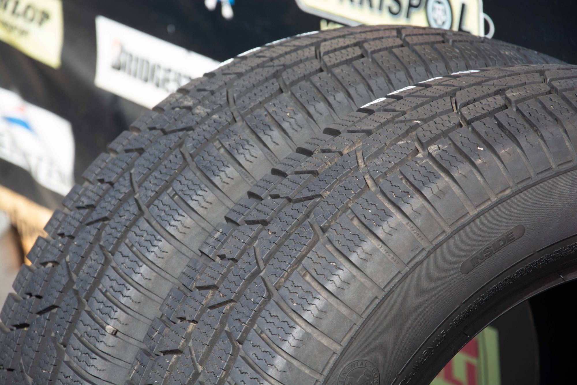Opony 215/65R17 zima 215/65/17 CONTINENTAL (osobowe) OU11083