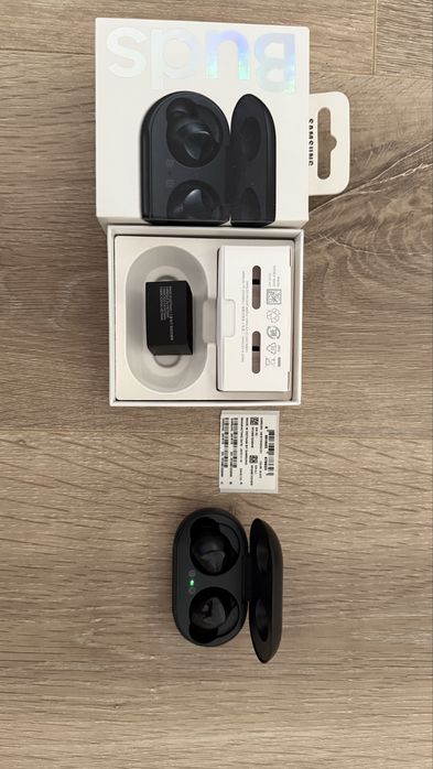 Навушники Samsung Buds