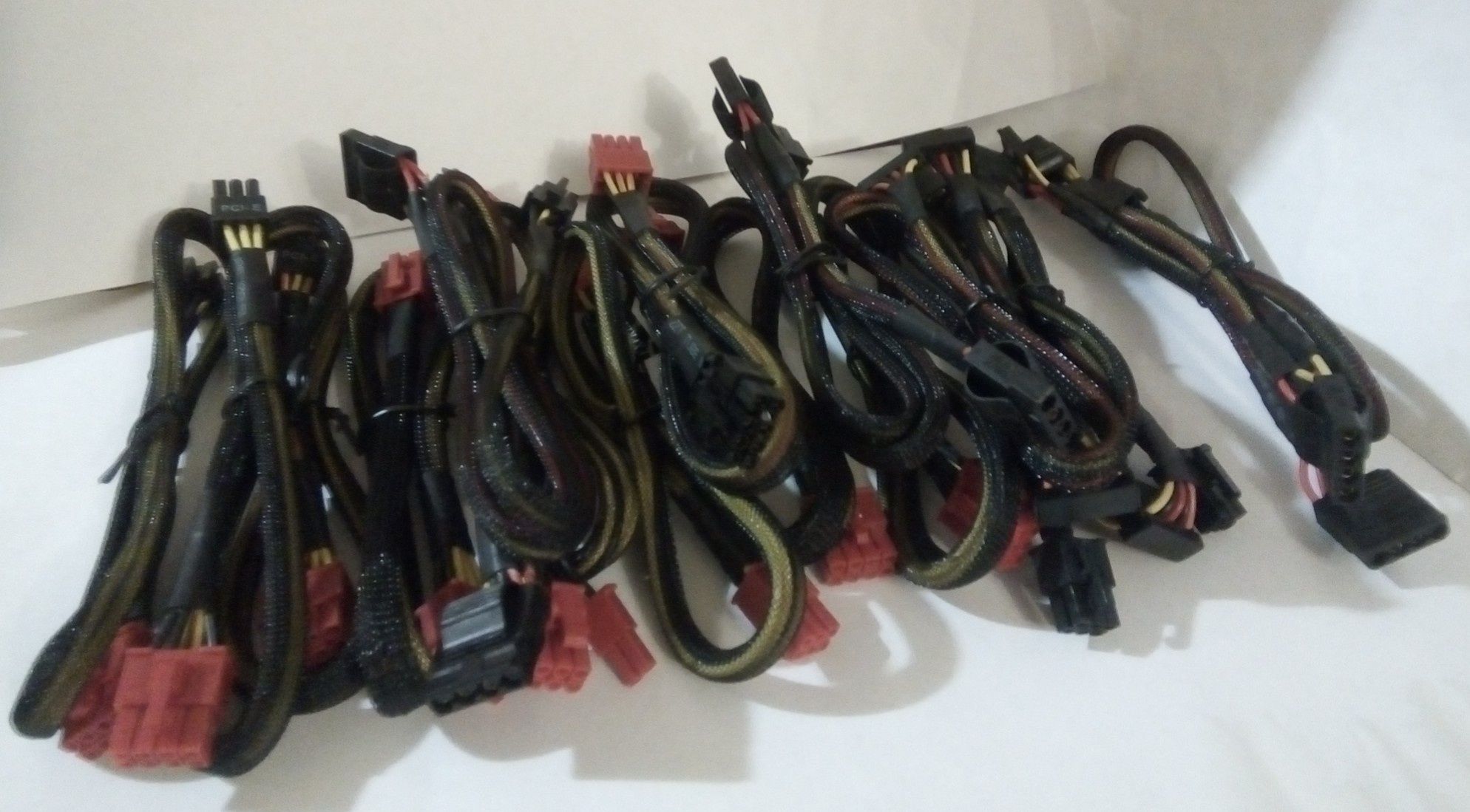 Модульные кабели sata,molex,pci-e