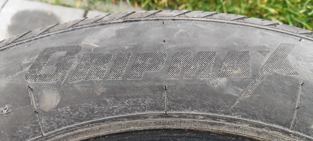 Opona Gripmax SureGrip 215/65/16 C (1 szt.)