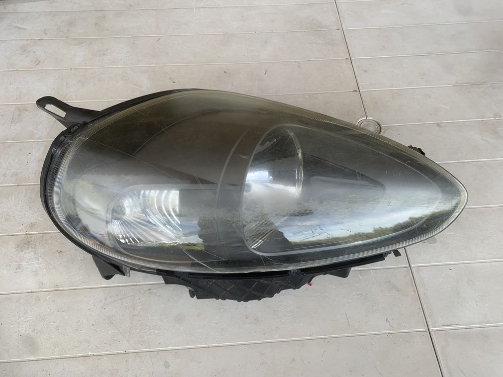 Farol (Direito) Fiat Punto EVO