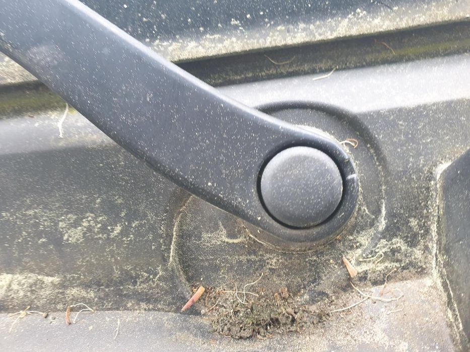 Motor limpa vidros frente RENAULT Trafic III (FG_)