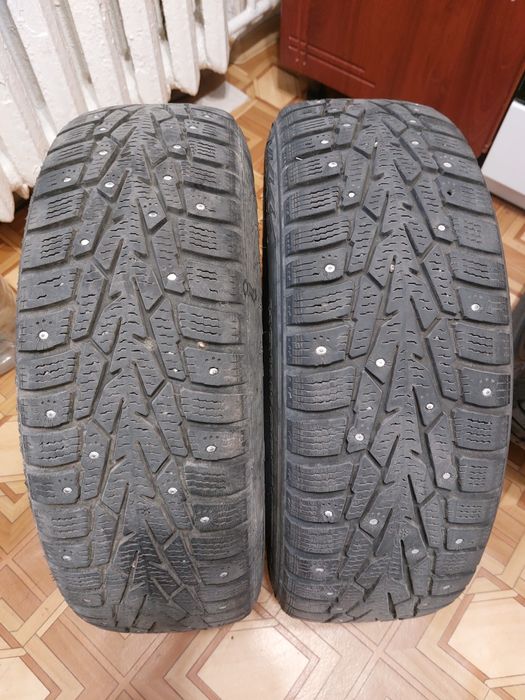 Комплект зимових шин Nokian  175/70 R13  Б/У.