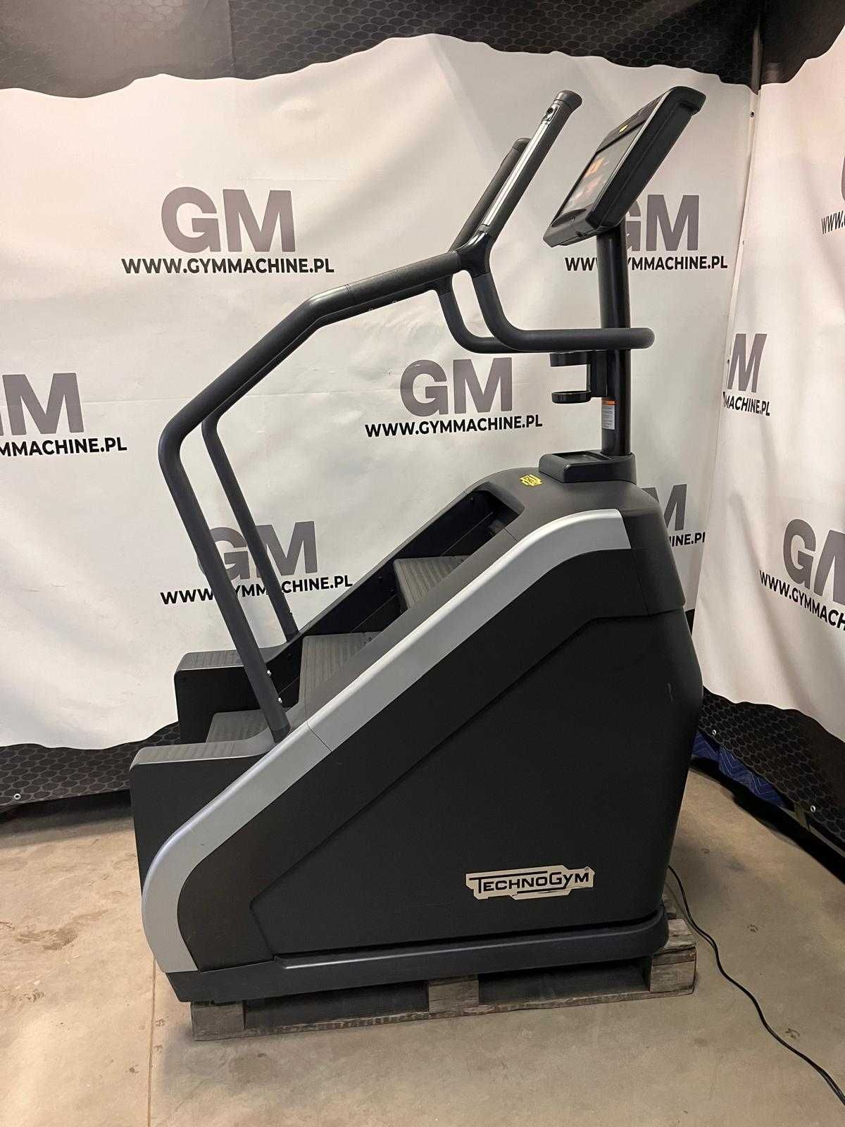 Schody Technogym Excite Climb 1000 Unity 3 system LIVE