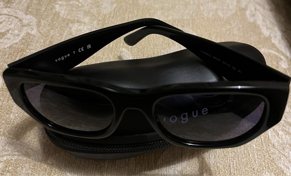 Vendo óculos originais Vogue