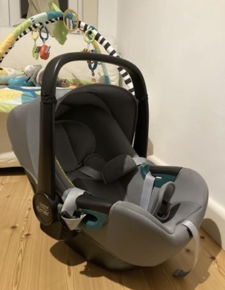 Carrinho e Ovinho Smile 3 Britax Romer (apto para carro)