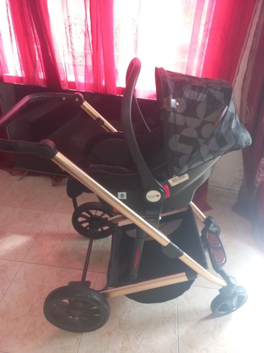 Carrinho de bebé 3 em 1