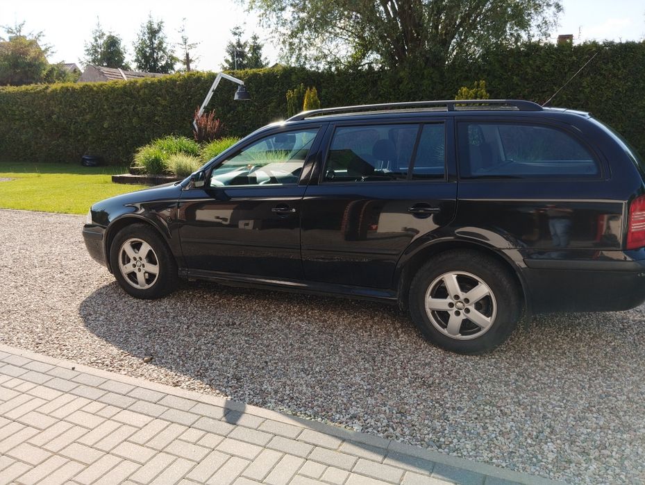 Skoda Octavia polski salon 2.0 benzyna