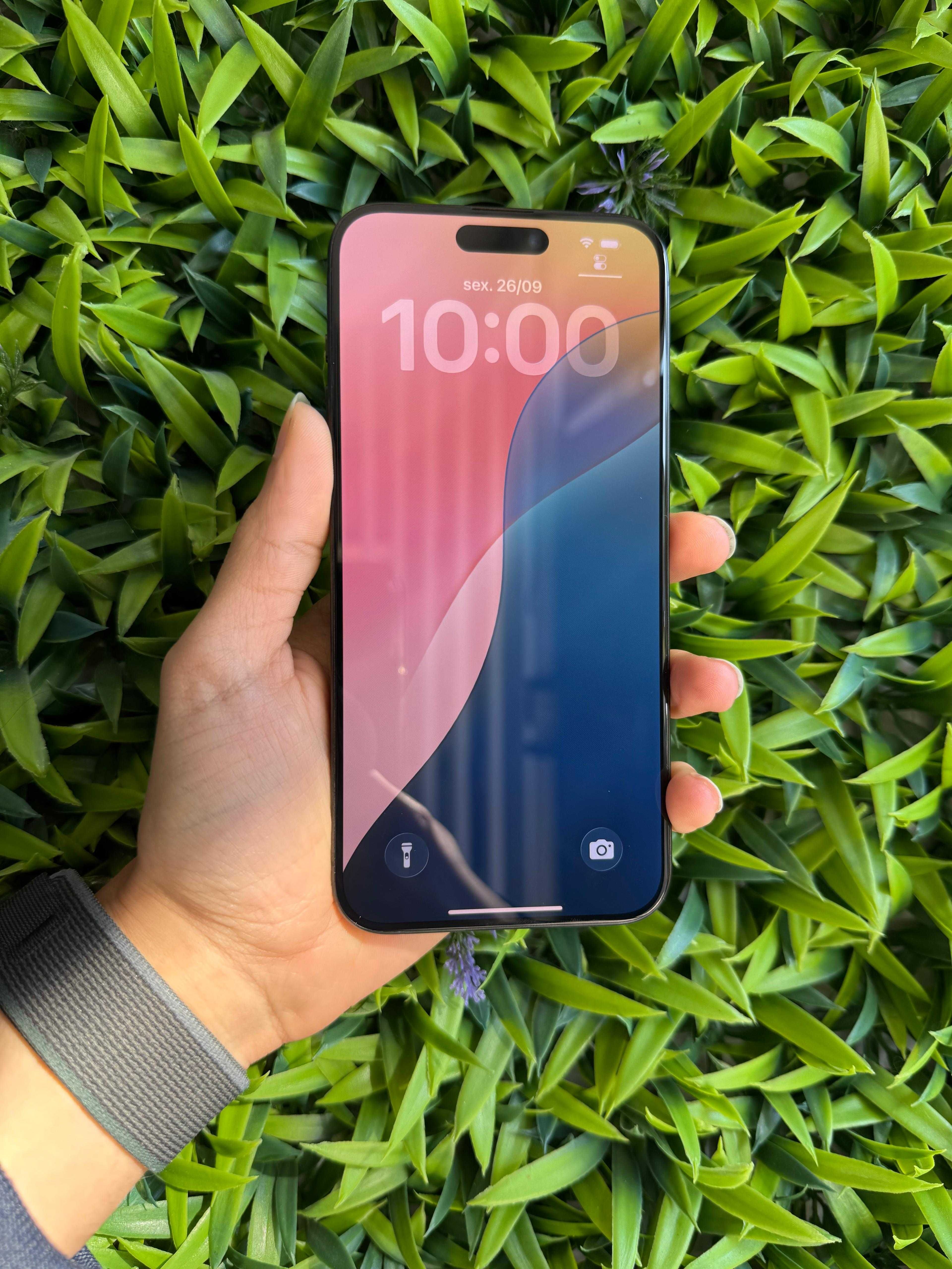 iPhone 15 Pro Max 6.7″ 256GB Titânio Preto - Loja Ovar