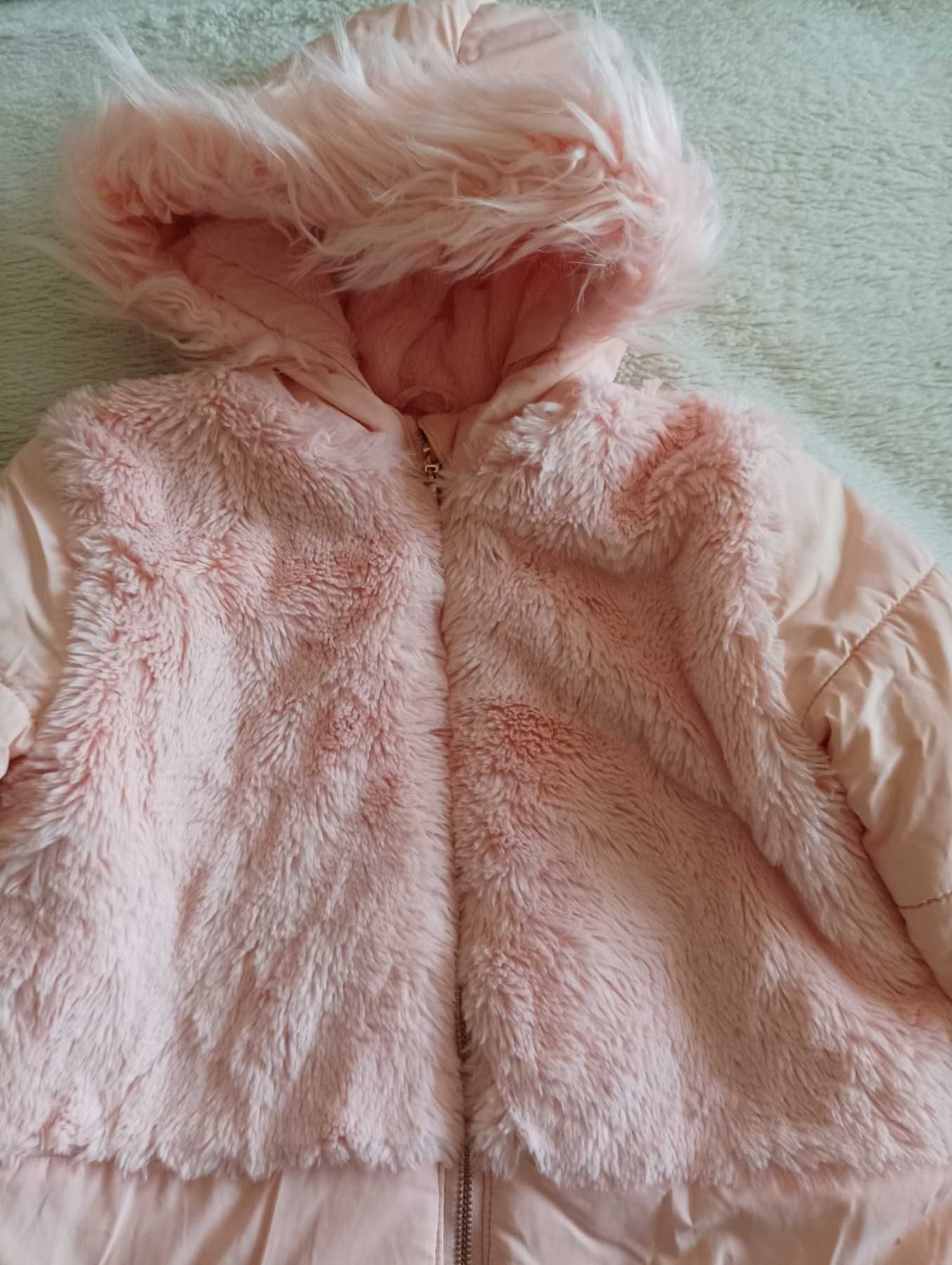 Продам плащ - пальто для девочки розовое бу