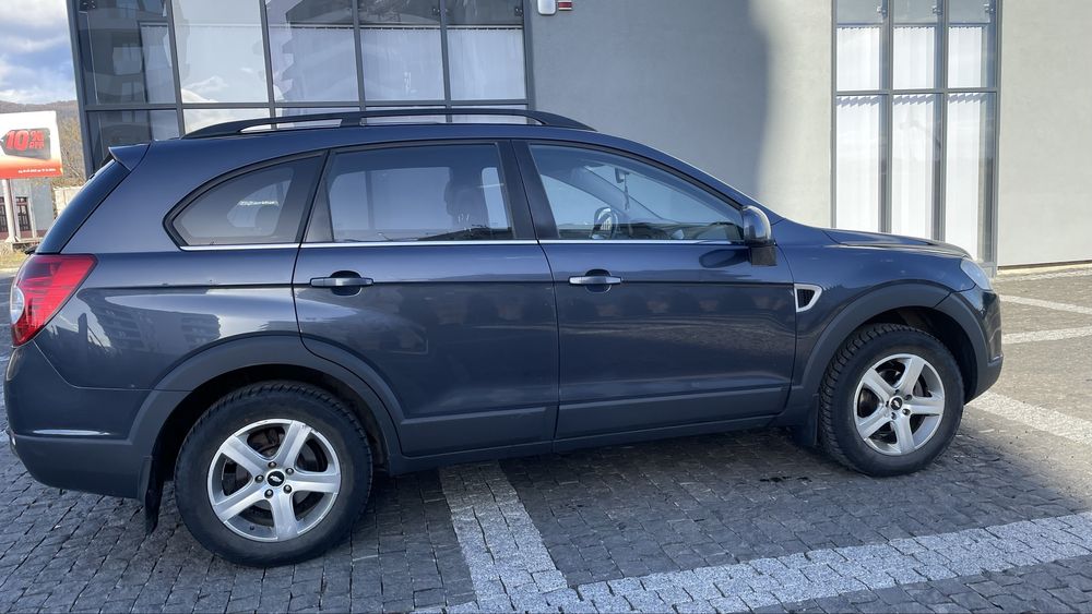 Автомобіль