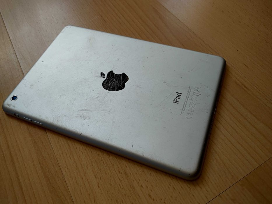 Tablet Apple iPad mini 7,9" 4 sztuki Uszkodzone